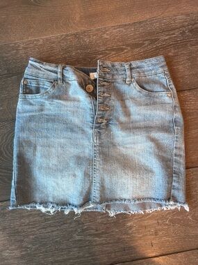 Sky and Sparrow Light Blue Denim Button-Front Mini Skirt